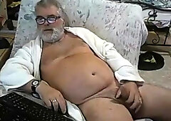 Bearded Daddy Stroking Solo9999