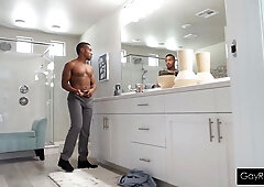 Pierce Brooks - Horny Roommate Twink Swallows Bbc In The Shower