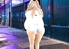 Giant boob display gets wild and sexy with Juggsyhodoll