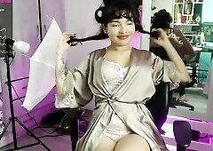 U’ve not ever seen a 50s housewife like this… Solely Fans : lau:velez