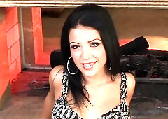 Brunette Maya Gates gives a good deepthroat on the knees