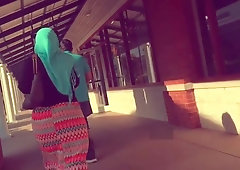 hijab wife big ass walking in street