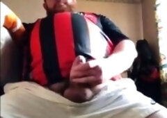 Bear Hunk Masturbating Solo