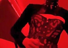 Black Skull- Syn Thetic Heads Rock-Hard With The Dark Basement Vibe 480