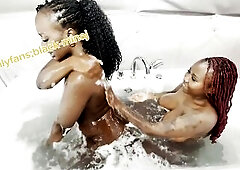 LESBO NURSES SHOWERING AND LICKING EVERY OTHER PREVIOUS TO GOING IN AN OPERATION ROOM