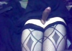 Making my clitty squirt 4u