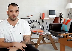Damien Crosse Interview