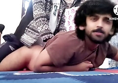 Old Indian guy gives amateur blowjobs to army boys