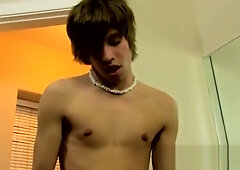 Free gay sex movies of young boys gaging on cum From our DVD parody of