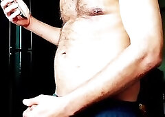 Just a few shorts clip of myself, looped 3x Practicing my editing so dont judge lol