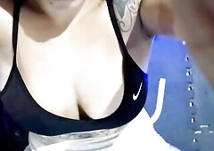 exercising my butt so they can break it indeed well, I desire a large dick, I'm very lascivious