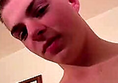 Solo hottie with a pretty face fingering and cumming too