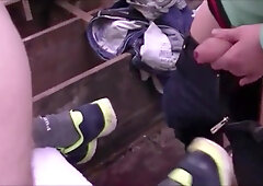 nude knuckle & pummel