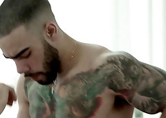 Energetic gay anal with Max Adonis and Papi Suave