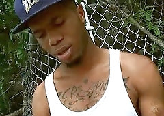 Black dude gets white inches to ruin his gay ass on cam