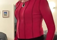 Kazzie in the lounge