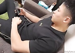 Chin Kou Jerking Off