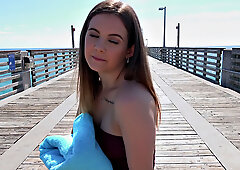 teen gives ass for cash