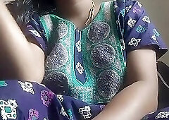 Tamil Item Swetha cucumber masturbation pusssy orgasam