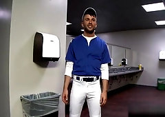 African amateur gets spunked after bareback