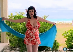 Jenna Valentine on Grand Bahama Island