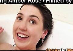 Horny real aussie chick masturbates in the bath after pissing in the toilet