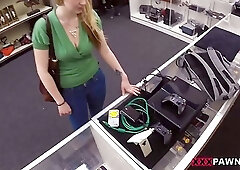 Naughty blonde chick, Pearl Necklace is sucking dick to get a discount for her video games