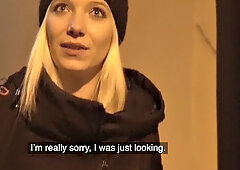 Cash-hungry blonde fucks for a quickie in Czech Republic