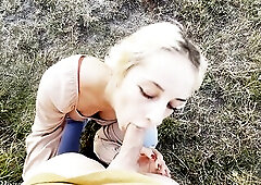 Publiczny lodzik od fanki z widokiem na miasto - POLSKIE DIALOGI