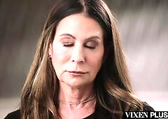 VIXENPLUS Hotwife Serenity Cox Fucks BBC While Cuck Hubby Watches