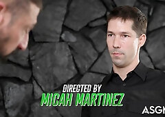 Super-fucking-hot Bearded Grizzly Pushes His Hefty Trunk Into His Fresh Butler