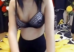 Pretty Busty Ass and Voluptous Shemale Dances on Cam