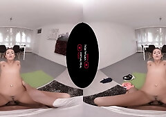 Warming-Up For Yoga - Fit And Sexy Czech Babe - Sexlikereal