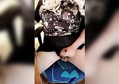 Branlette in floral costume