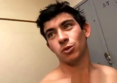 Horny Guys Goes Bareback Anal Fucking In Gym