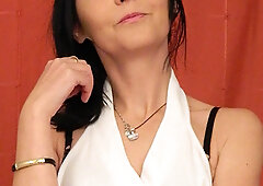 Horny Housewife Playing With Herself - MatureNL