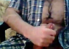 Unshaved torso dad fapping and shoot a adorable fountain