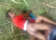 Bihari Outdoor Sex Mms Video Captured By A Voyeur