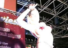 Superb amateur babe payed for public sex