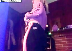 Twitch streamer girl flashing big boobs and accidental nip slip 173