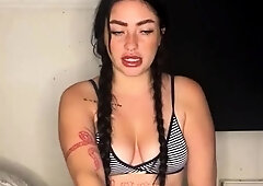 Hot amateur webcam teen masturbates for their fans