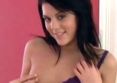 Brunette teen masturbating