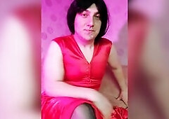 Howdy, I’m KittyCross a creative performer expressing femininity, confidence, and imagination throughout dance, fashion, and visual art. I explore s