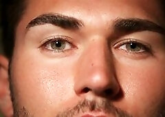 Smell her vagina, for real - VULVA Original