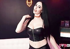 Breasty Violet Voss Devours Penis After Private Oral sex