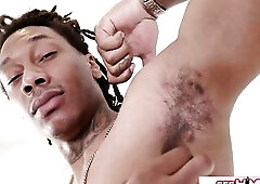 Thug Ruben Slikk Gets His Feet Lubed And Sucked By Emo Val Steele!