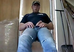 Str8 bear daddy stroke at work