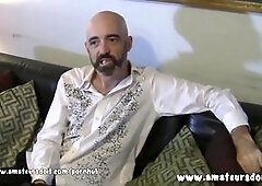 hairy aussie daddy jerk