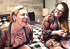 Pink came to visit and I surprised her with the Satisfier Double Fun toy to play with! We talked about it a bit, then laid back and indeed gave it a g