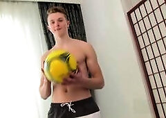 Fit blonde twunk Rustie Port pleasuring himself until he cums